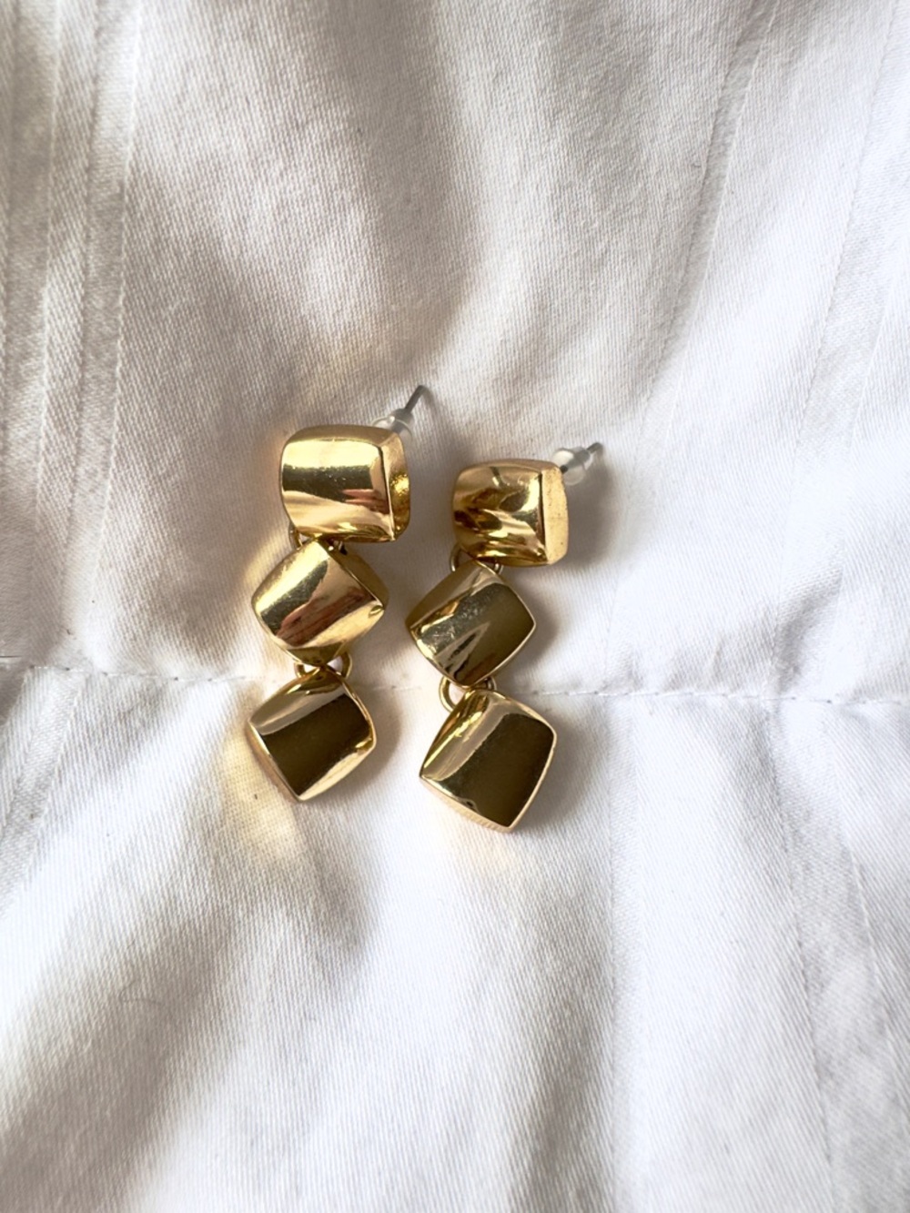 Vintage Monet Triple Cube Drop Earrings - Picture 3 of 4